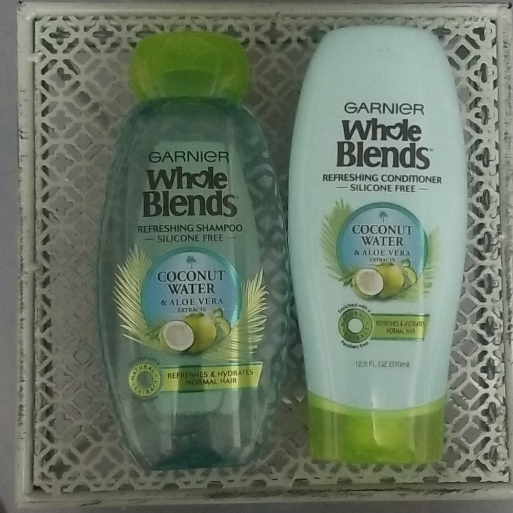 Garnier Whole Blends